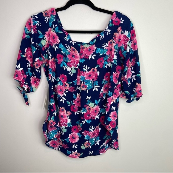 NWT floral off the shoulder‎ women’s blouse size small - Picture 1 of 7